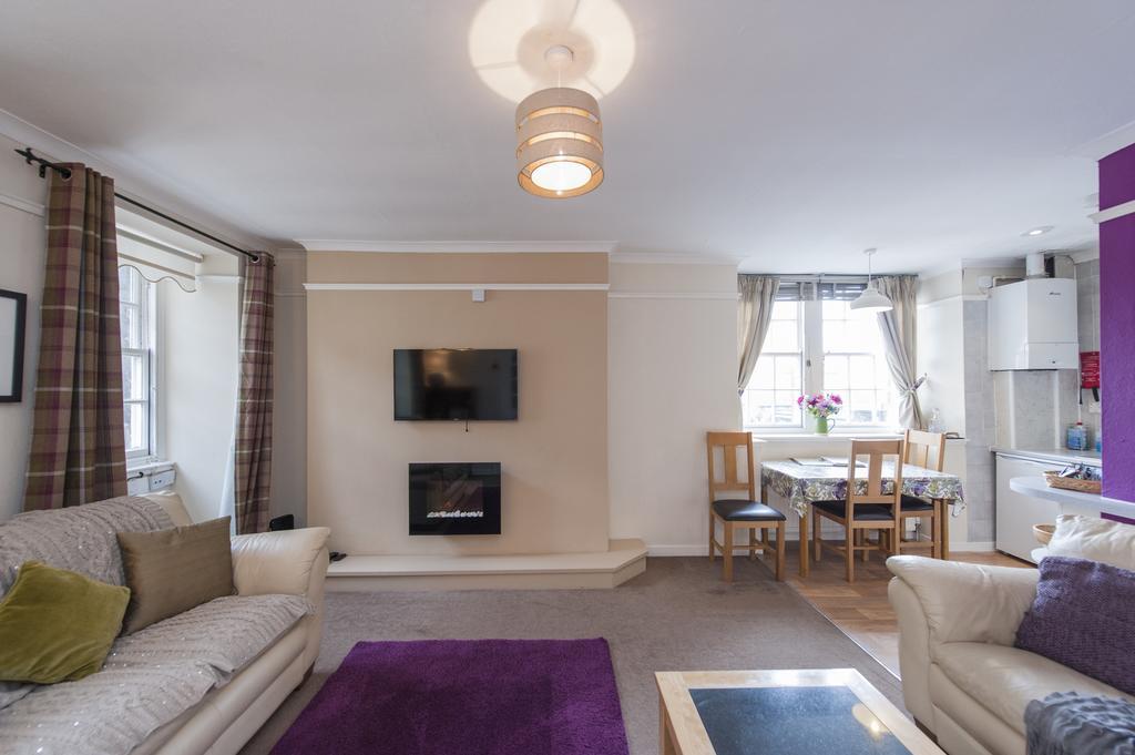 Writers View, Royal Mile Apartment Edimburgo Esterno foto