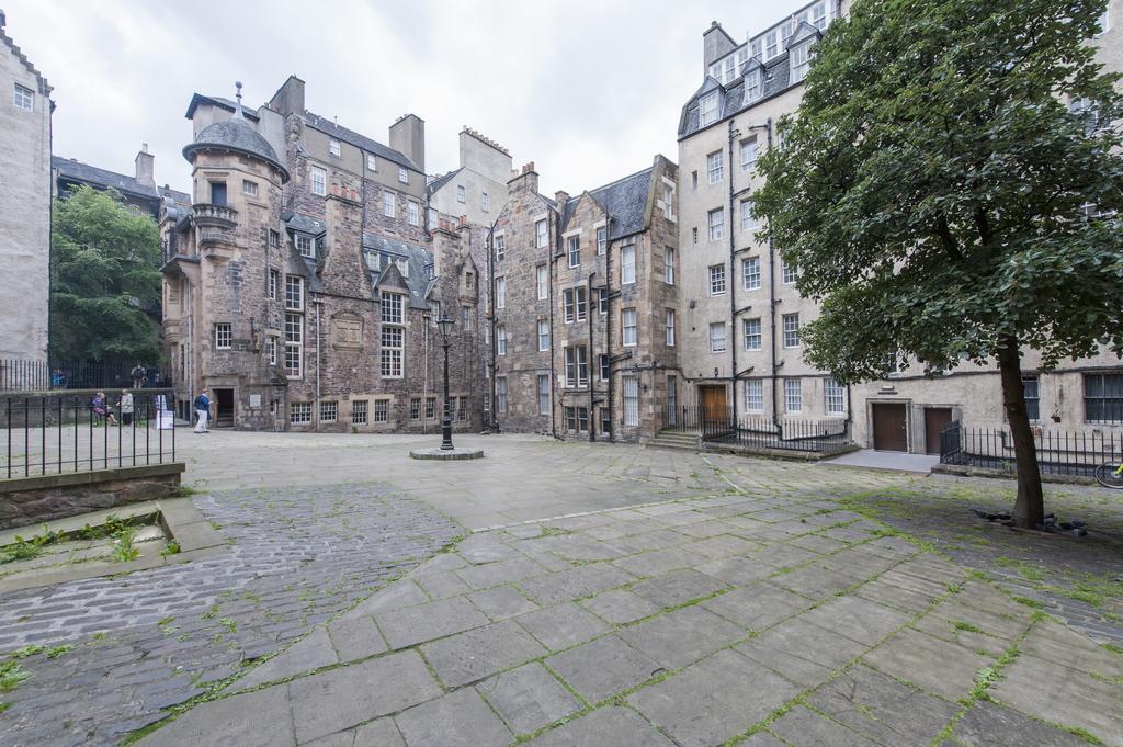 Writers View, Royal Mile Apartment Edimburgo Esterno foto
